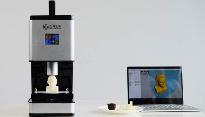 wiiboox sweetin chocolate 3d printer printing a chocolate Albert Einstein bust