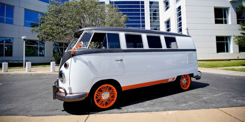 vw motorvan restored using 3d printed car parts