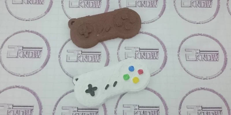 3D Printed Keychains SNES Controllers