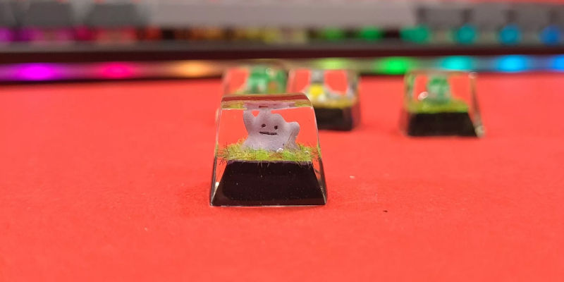 Transparent Artisan Keycap Ditto