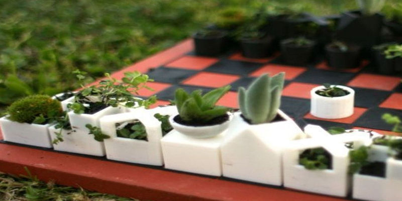 Planter Chess